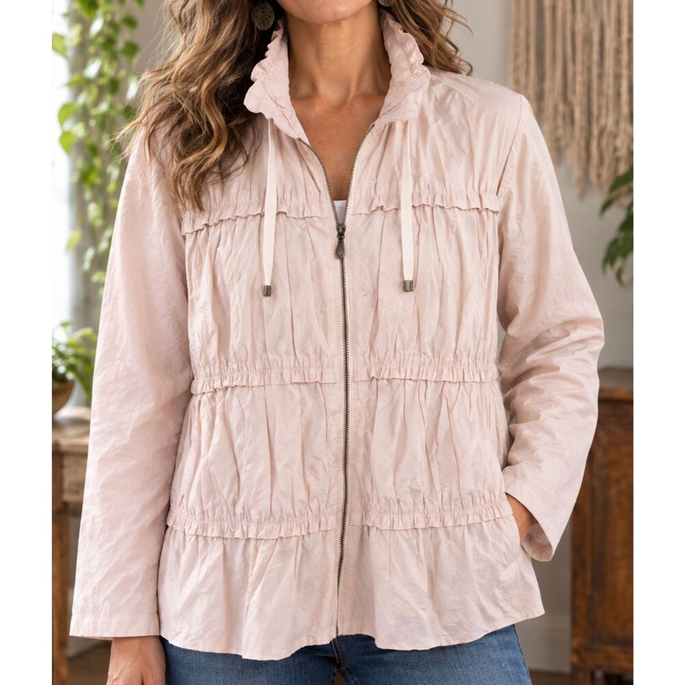 Chicos Lightweight Ruffle Tier Rain Jacket Pale Pink Sz 4 Satin Lining